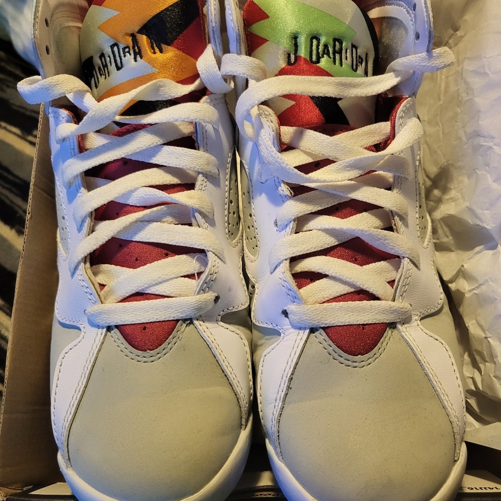 Jordan retro 7 'hare'